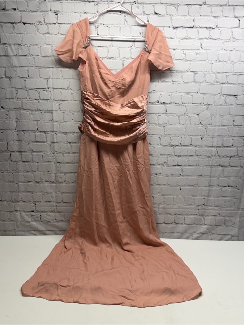 Adrianna Papell vintage silk Peach V-Neck Maxi Dress  SIZE 10
